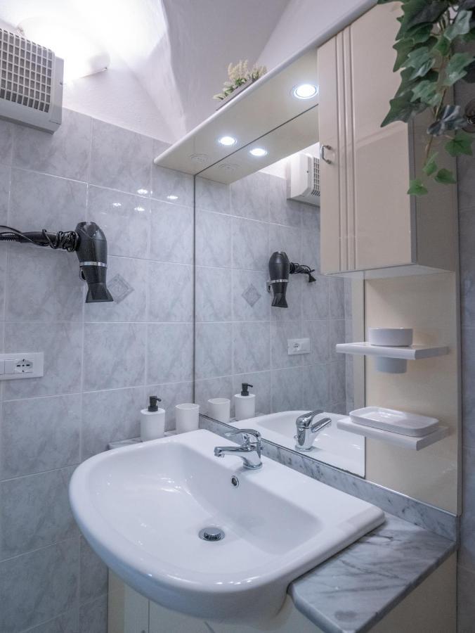 Апартаменти Casa Iryna П'єтра-Лігуре Екстер'єр фото